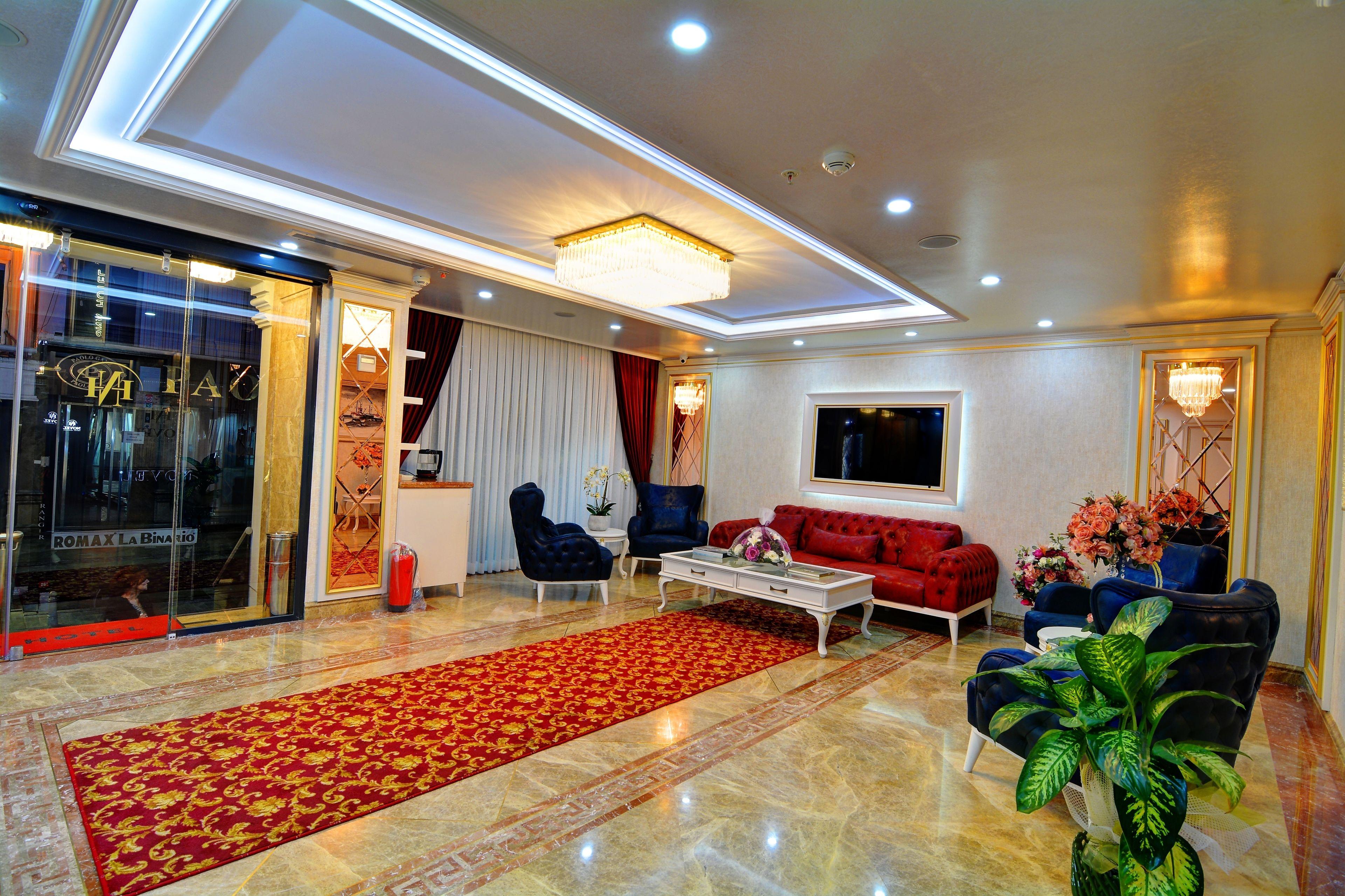 Novelty Hotel — Photos 1